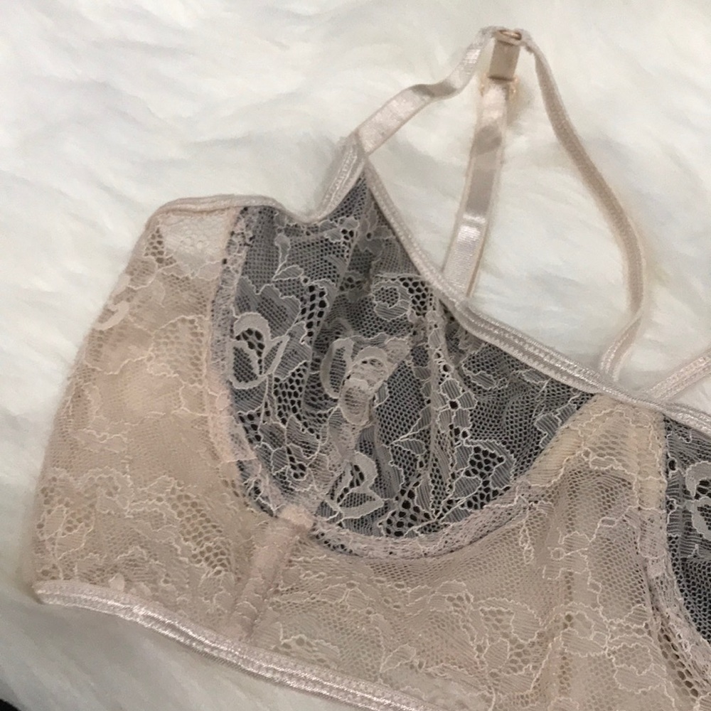 Nude & black sexy lingerie 💕 - Picture 4 of 8
